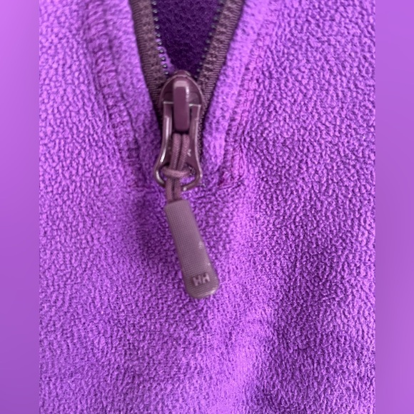Preowned Women’s Large 1/4 zip Helly Hansen Polartec Pullover. - Picture 5 of 6